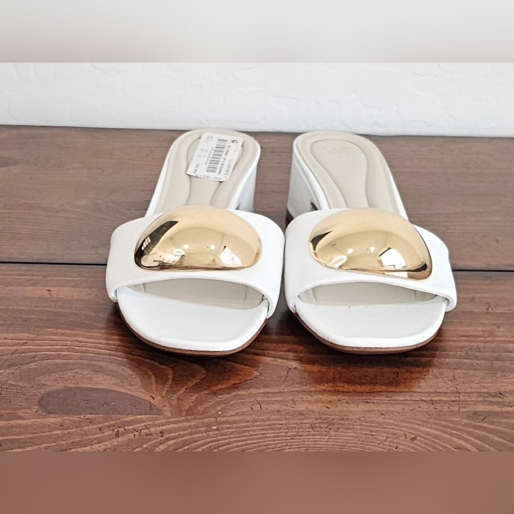 Franco Sarto Women's White Slide Mules w/Gold Dome Detail Size 6.5 9.5 & NWOB